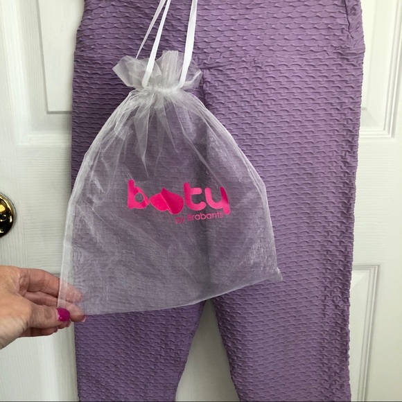 Booty by Brabants Lavender Capris Crocodile skin material - Picture 4 of 4